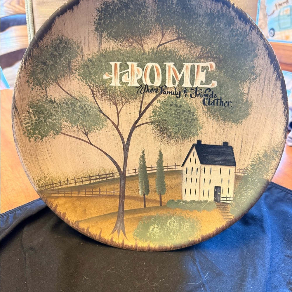 Home Interiors Round Wall Plaque in Green, Brown & Cream